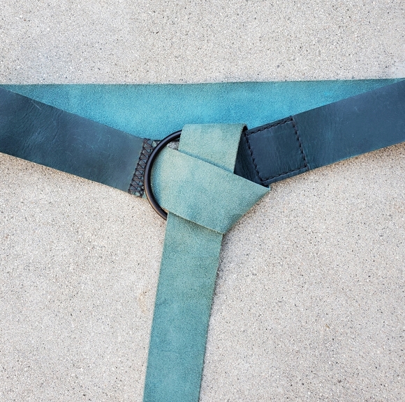 Handmade/Sewn Turquoise BELT w/ Ring Tie in Vegetable Tanned Leather - Picture 4 of 8